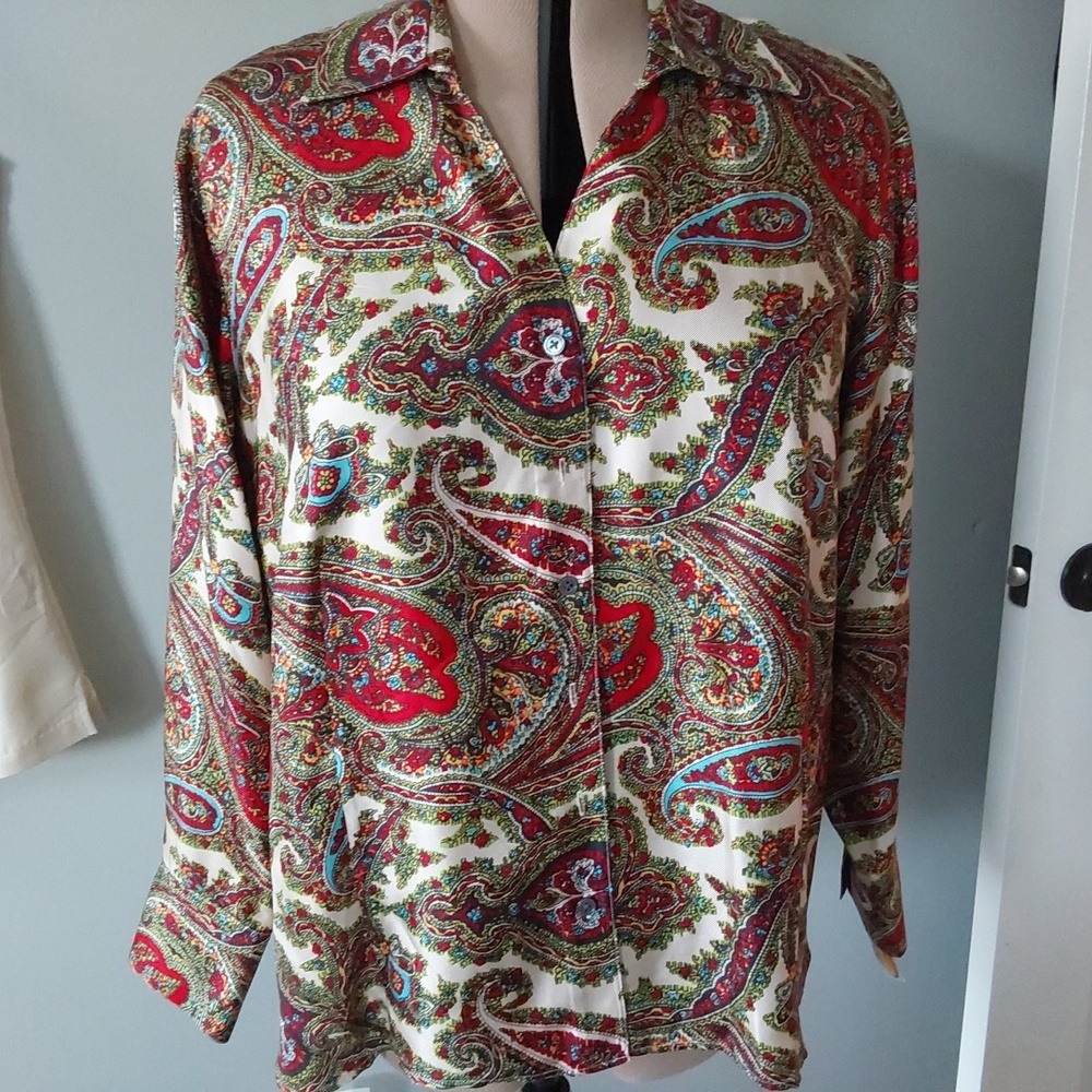 Talbots, paisley silk blouse. 22WP (Women's Petite) Long sleeve. Gorgeous print